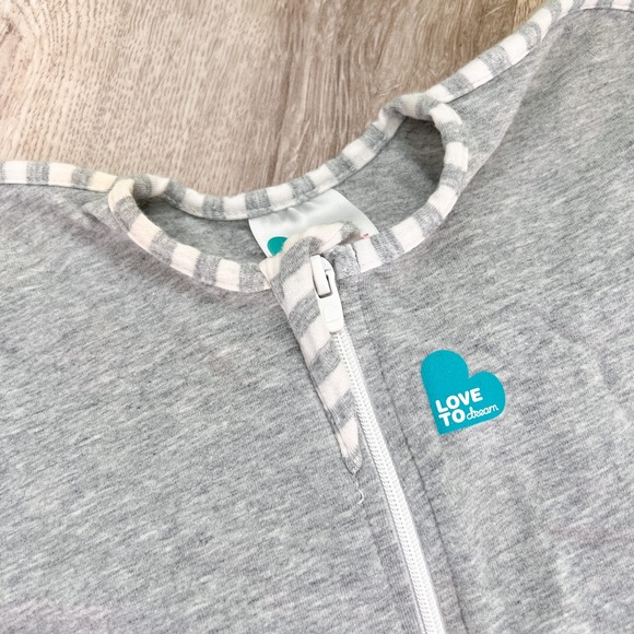 Swaddle Me Size Small Swaddle for Babies - Picture 2 of 4